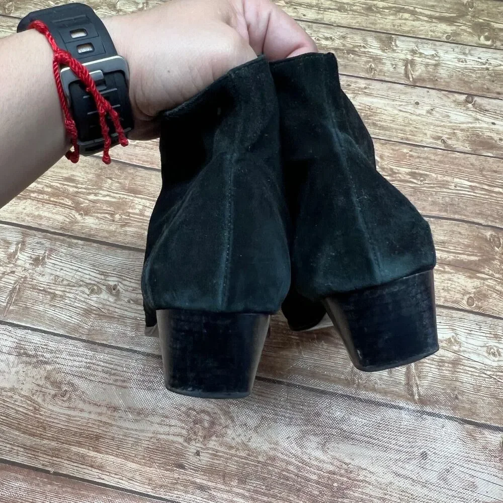 Plomo Boots Womens Eur 39 Ankle Bootie Black Suede Side Zip Low Heels Almond Toe